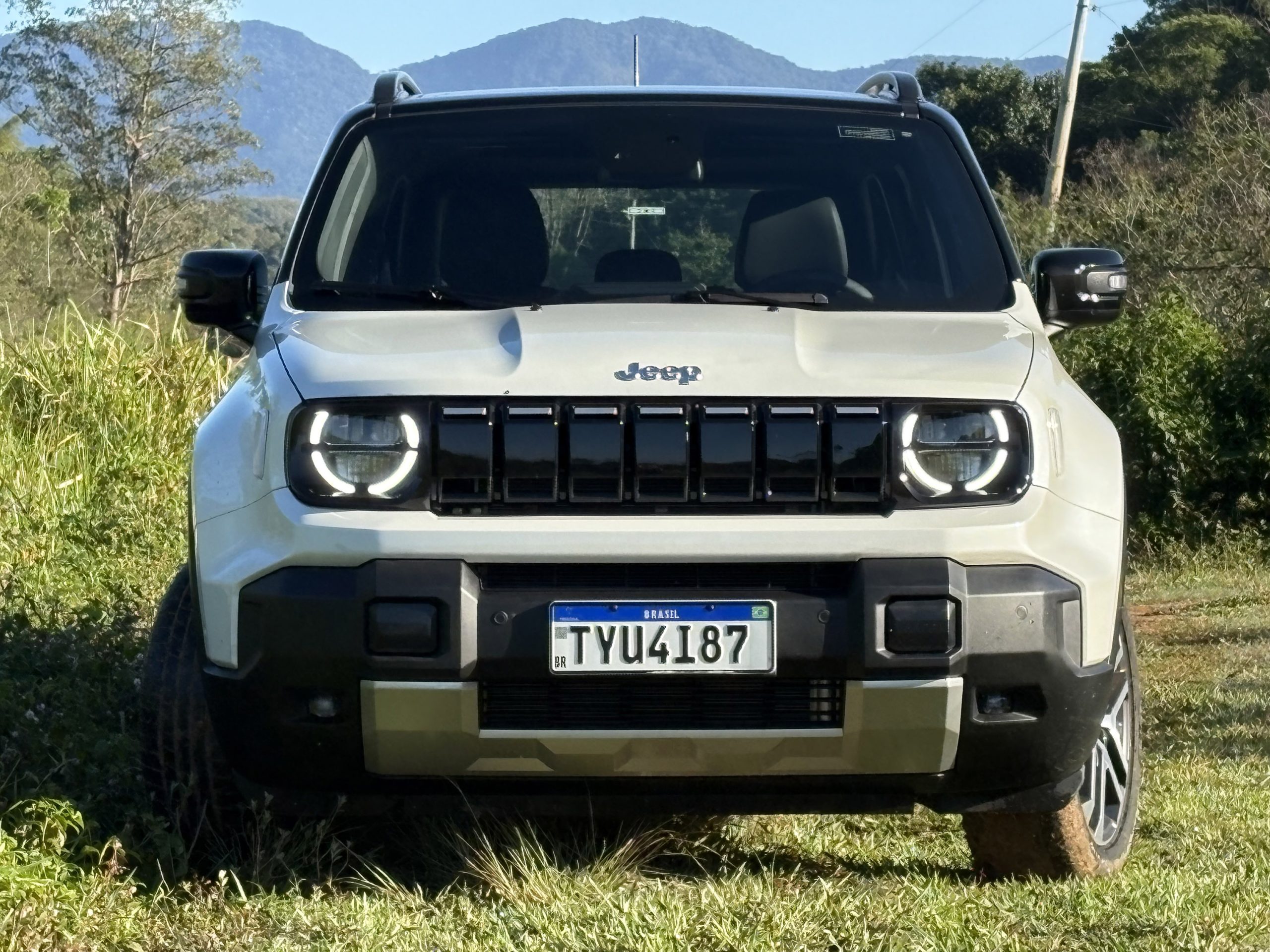 Renegade se integra